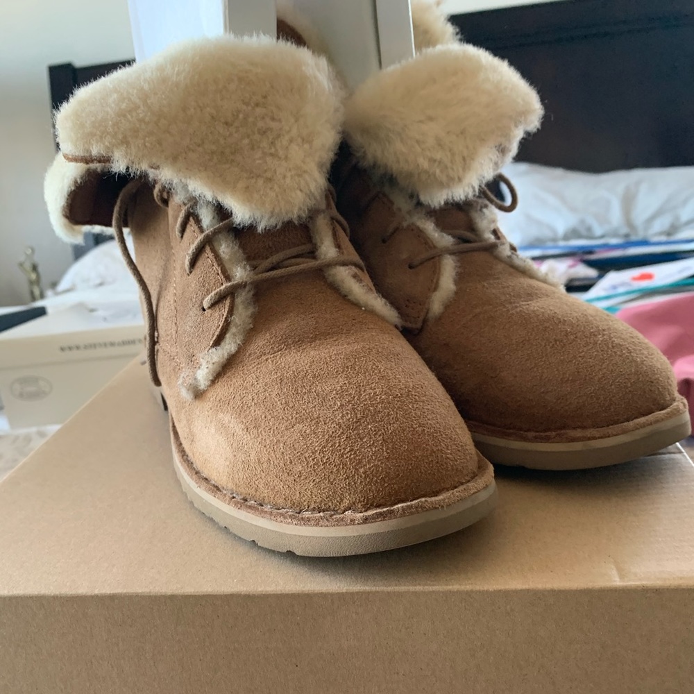 UGG BOOTS WOMENS 9
